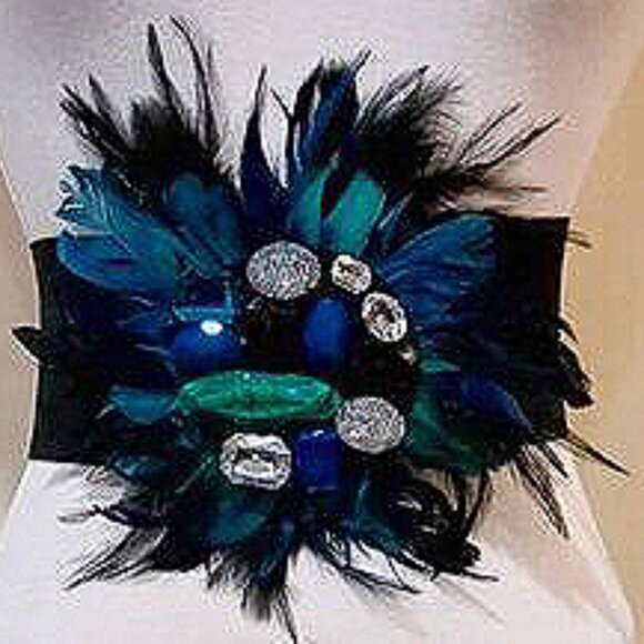 ?GLAMOROUS?VTG 1920s Style Ostrich Feathers, Gemstones & Crystals Corset Belt main image 9